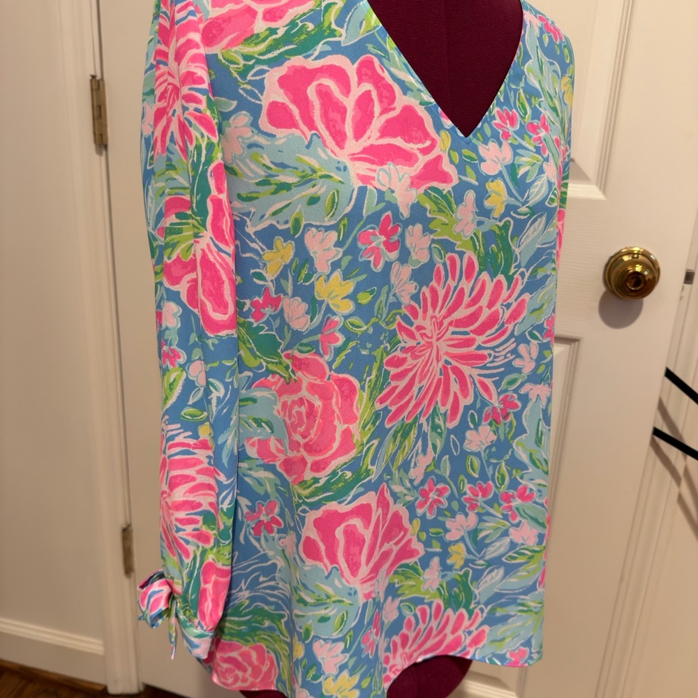 Lilly Pulitzer Vibrant Multicolor Top - Picture 3 of 6